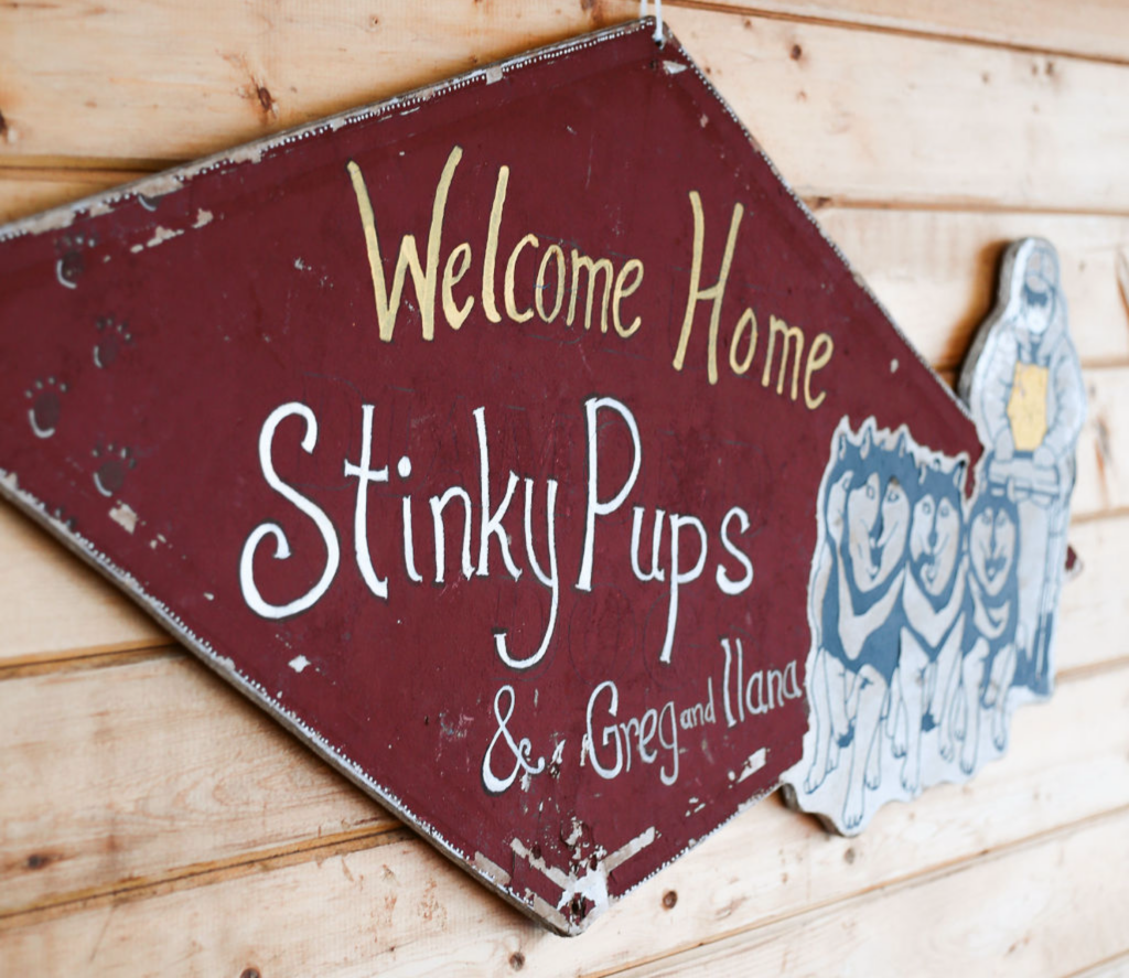 StinkyPup Kennel welcome sign